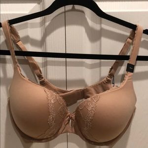 Victoria‘s Secret Bra 34DD New with Tags